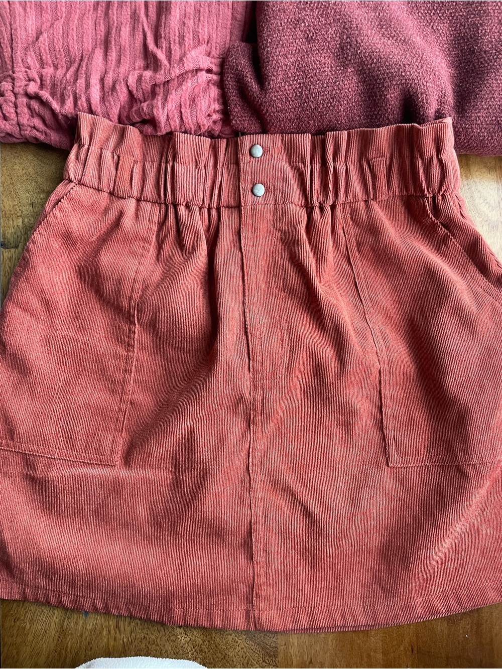 Rust Red Outfit Bundle Size Small Skirt and Tops - Picture 6 of 8